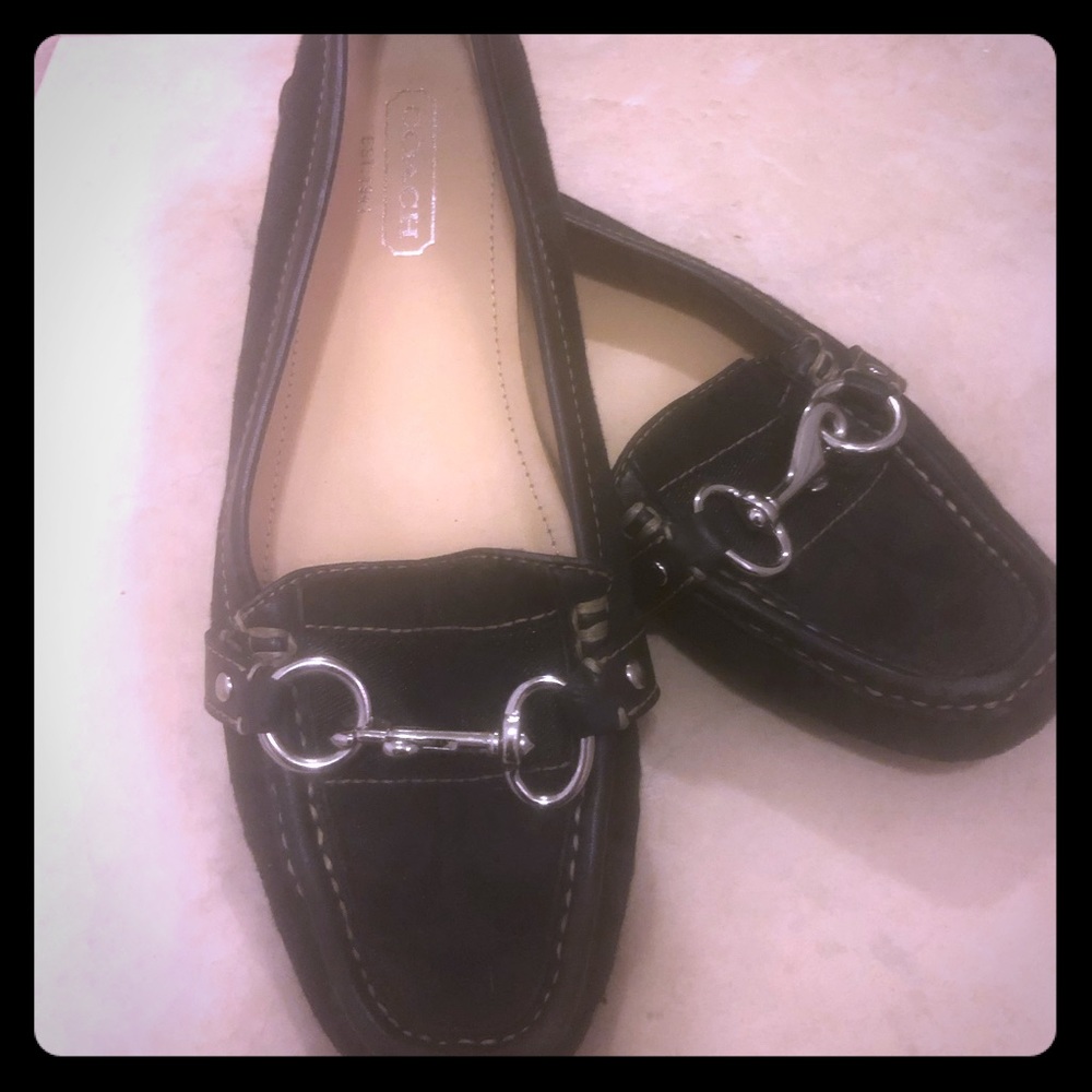 Authentic Barely used classy coach loafers!